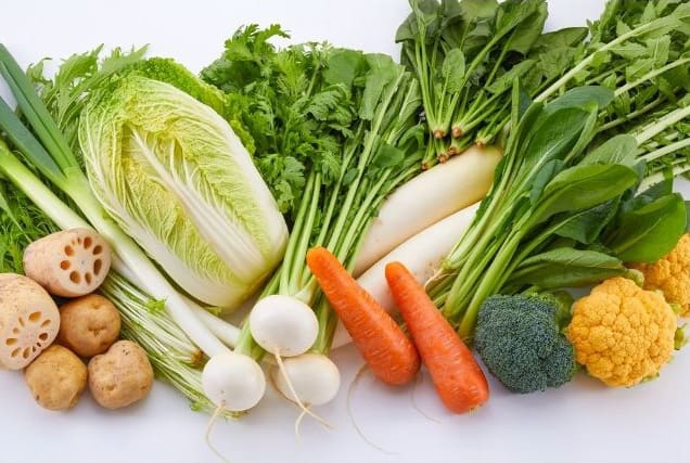 Image of vegetables—carrots spinach broccoli